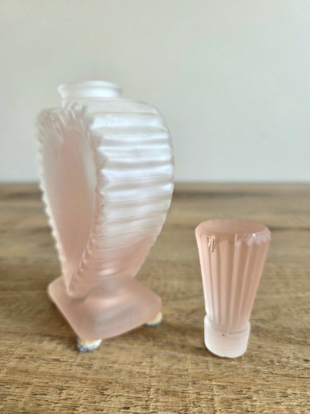 Vintage Satin Pink Glass Perfume Bottle Heart Shape - Picture 9 of 9